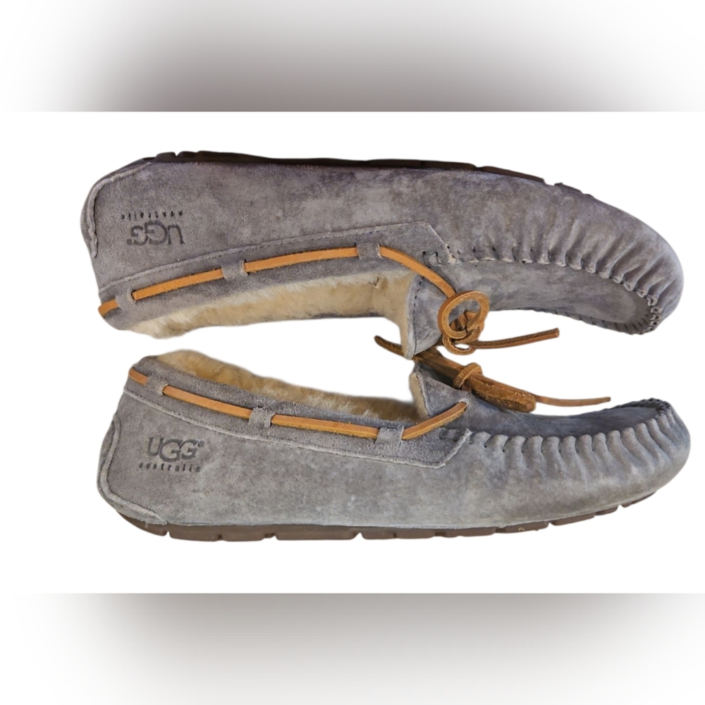 UGG Blue Moccasins with Cream Lining - Picture 5 of 10